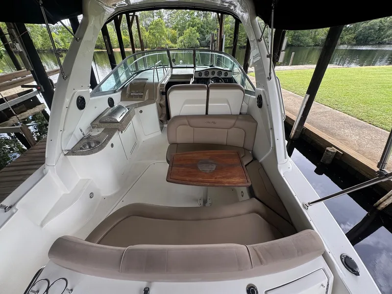 Slide: The Image of Sea Ray Sundancer 330 2016 - 13