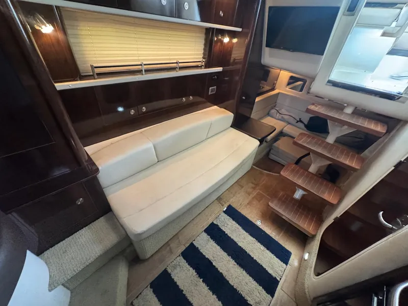 Slide: The Image of Sea Ray Sundancer 330 2016 - 6