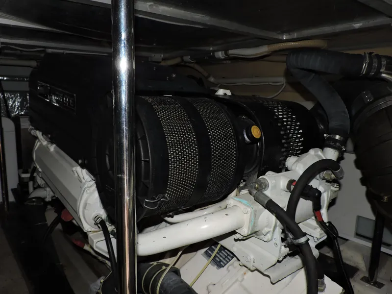 Slide: The Image of Carver 56 Voyager SE 2010 - 64