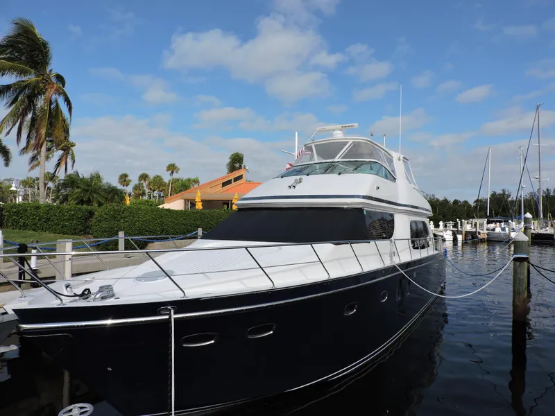 The Image of Carver Yachts 56 Voyager SE 2010 - undefined