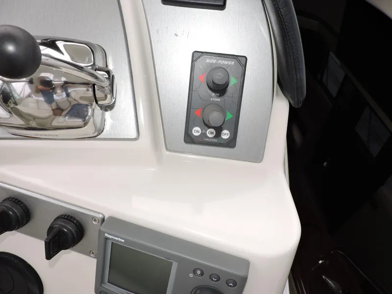 Slide: The Image of Carver Yachts 56 Voyager SE 2010 - 59