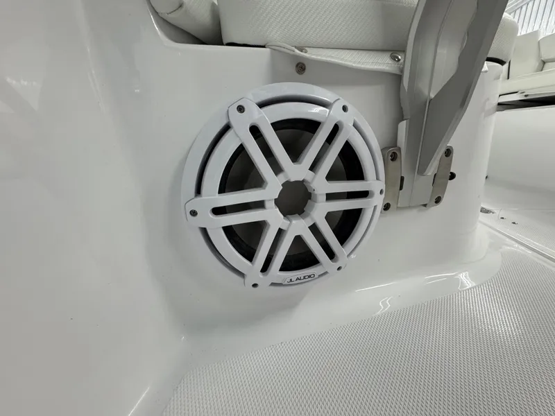 Slide: The Image of Speaker system on 2025 Wellcraft 243 Fisherman boat, featuring JL Audio components. - 13