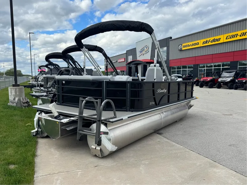 Slide: The Image of Bentley Pontoons FISH 200 FORWARD FISH 2023 - 3