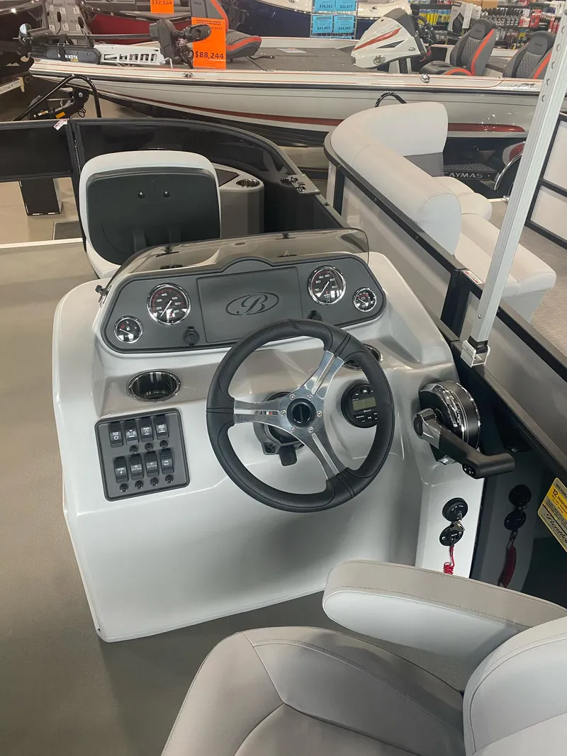 Slide: The Image of Bentley Pontoons FISH 200 FORWARD FISH 2023 - 6