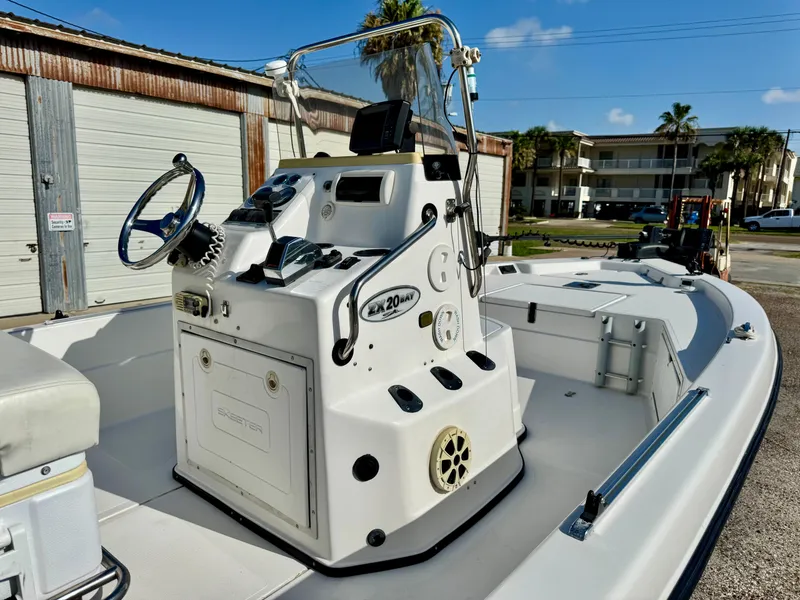 Slide: The Image of 2007 Skeeter ZX 20 Bay boat with steering console, parked outdoors. - 3
