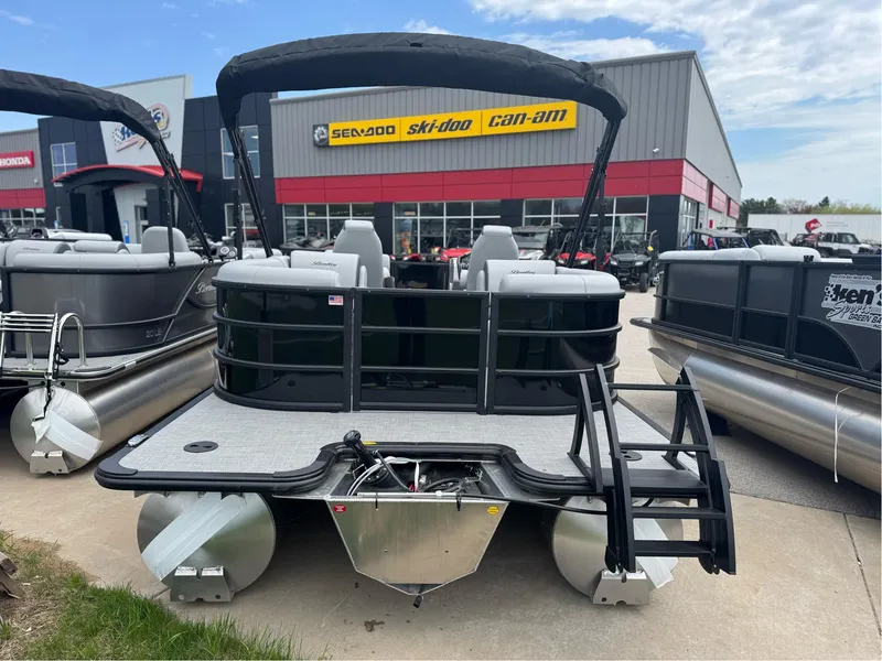 Slide: The Image of Bentley Pontoons Legacy 220 Navigator 2025 - 4