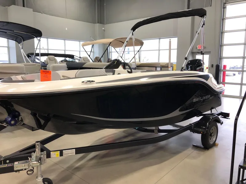 The Image of Bayliner Element E15 2024 - 1