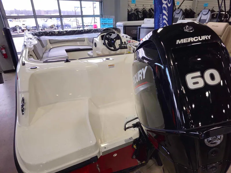 Slide: The Image of Bayliner Element E15 2024 - 3