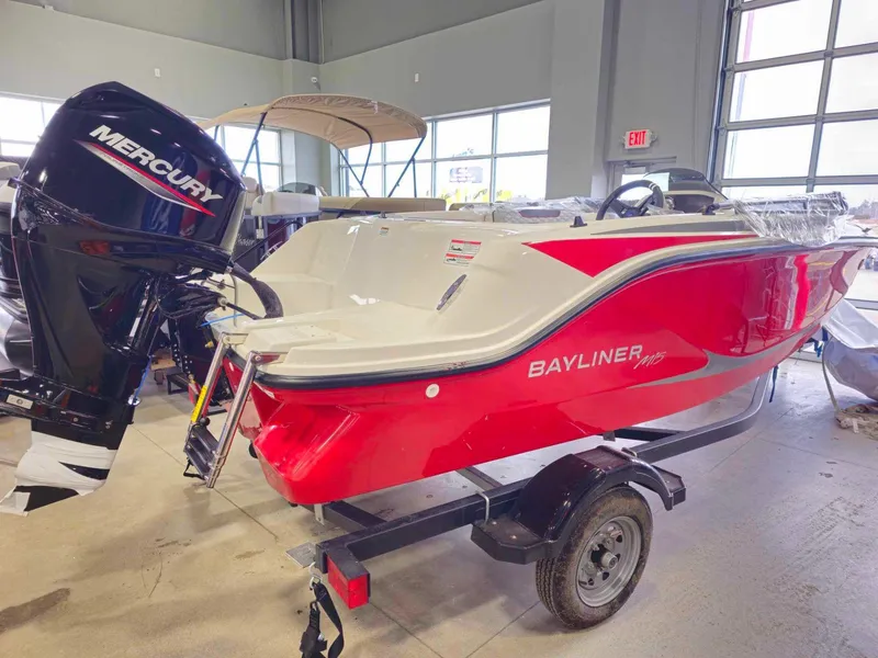 Slide: The Image of Bayliner Element E15 2024 - 4