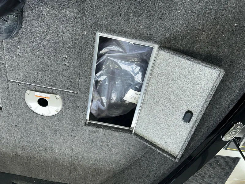 Slide: The Image of Crestliner 1750 Hawk 2024 - 15