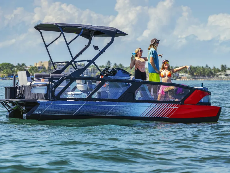 Slide: The Image of Sea-Doo Switch Sport 21 2024 - 18