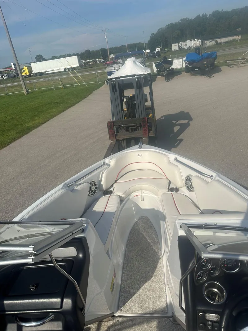 Slide: The Image of Crownline Boats 195 SS 2009 - 7