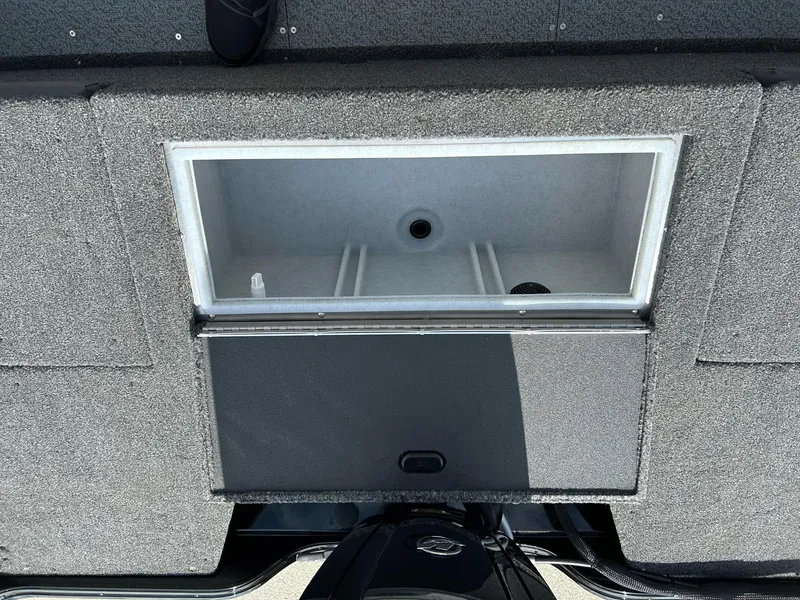 Slide: The Image of Crestliner 1650 HAWK WALK THRU JUMP SEAT 2025 - 11