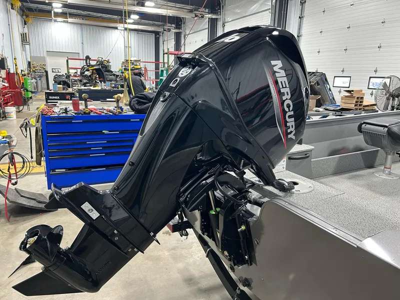 Slide: The Image of Crestliner 1650 Discovery SC 2024 - 3