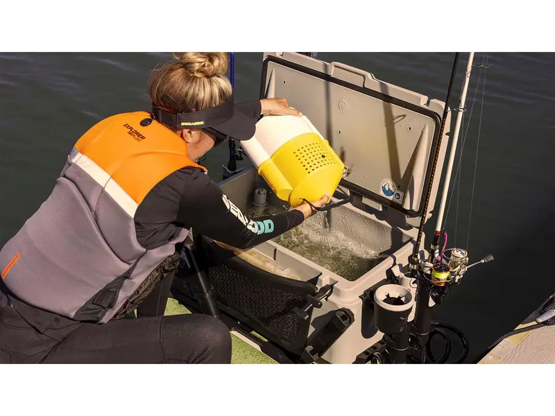 Slide: The Image of Sea-Doo FishPro Apex 300 2025 - 14