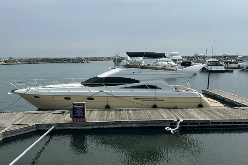 The Image of Viking 52 FLYBRIDGE 1998 - 1