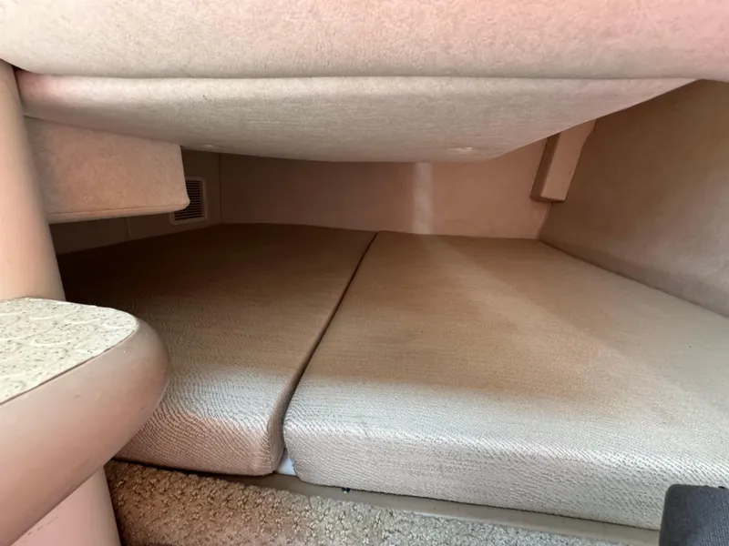 Slide: The Image of Sea Ray 240 Sundancer 2008 - 11