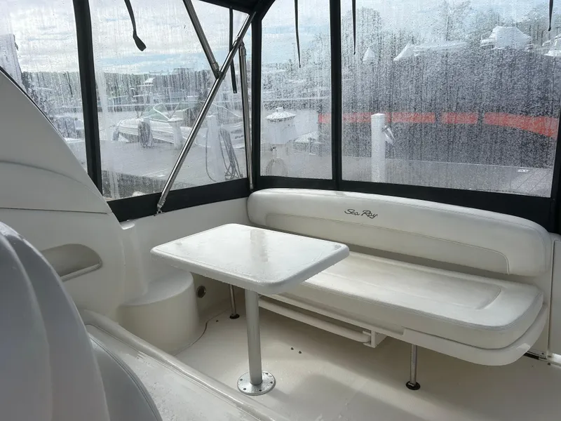 Slide: The Image of Sea Ray 300 Sundancer 2005 - 4