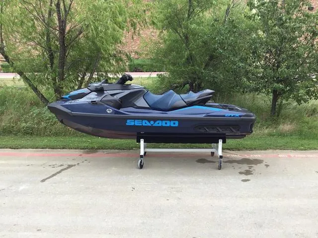 The Image of Sea-Doo GTX 300 2025 - 1