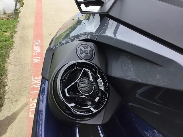 Slide: The Image of Sea-Doo GTX 300 2025 - 17