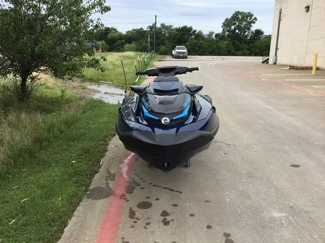 Slide: The Image of Sea-Doo GTX 300 2025 - 25