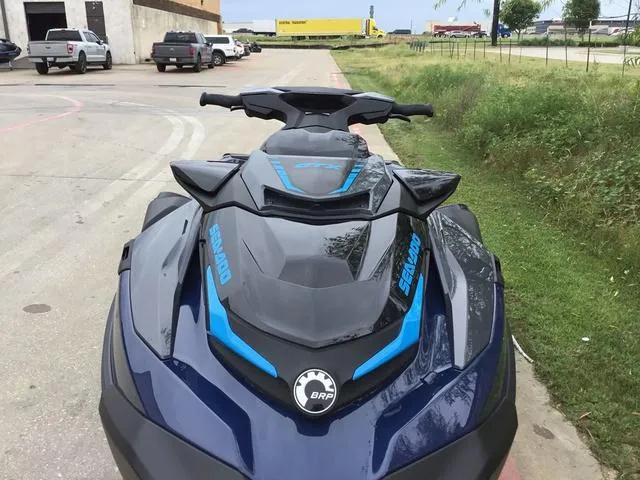 Slide: The Image of Sea-Doo GTX 300 2025 - 9