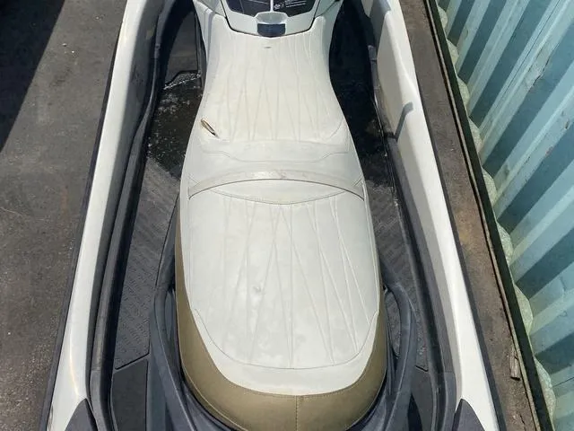 Slide: The Image of Sea-Doo GTX 2012 - 5