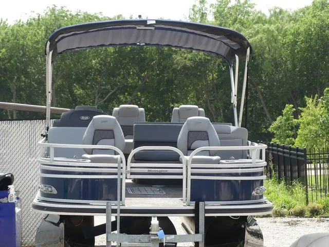 Slide: The Image of Ranger 223F 2023 - 15