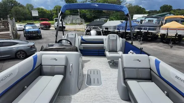 Slide: The Image of Bennington SX Swingback 22 SXSB 2025 - 14