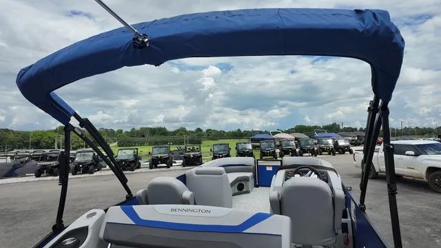 Slide: The Image of Bennington SX Swingback 22 SXSB 2025 - 24