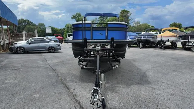 Slide: The Image of Bennington SX Swingback 22 SXSB 2025 - 3