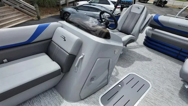 Slide: The Image of Bennington SX Swingback 22 SXSB 2025 - 32