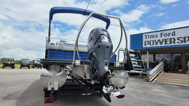 Slide: The Image of Bennington SX Swingback 22 SXSB 2025 - 6