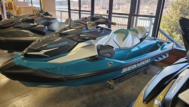 Slide: The Image of Sea-Doo GTX Limited 325 2025 - 12