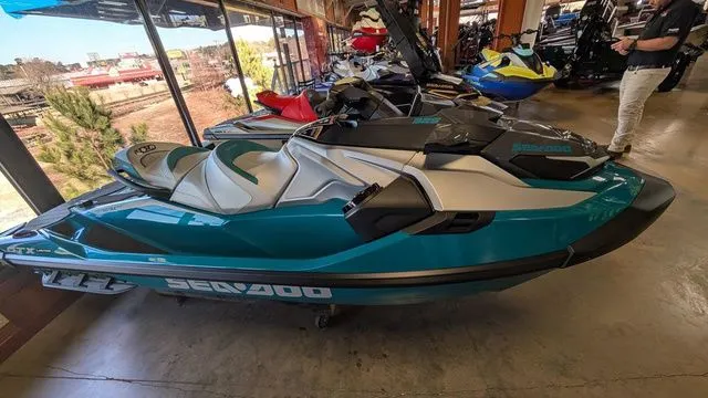 Slide: The Image of Sea-Doo GTX Limited 325 2025 - 10