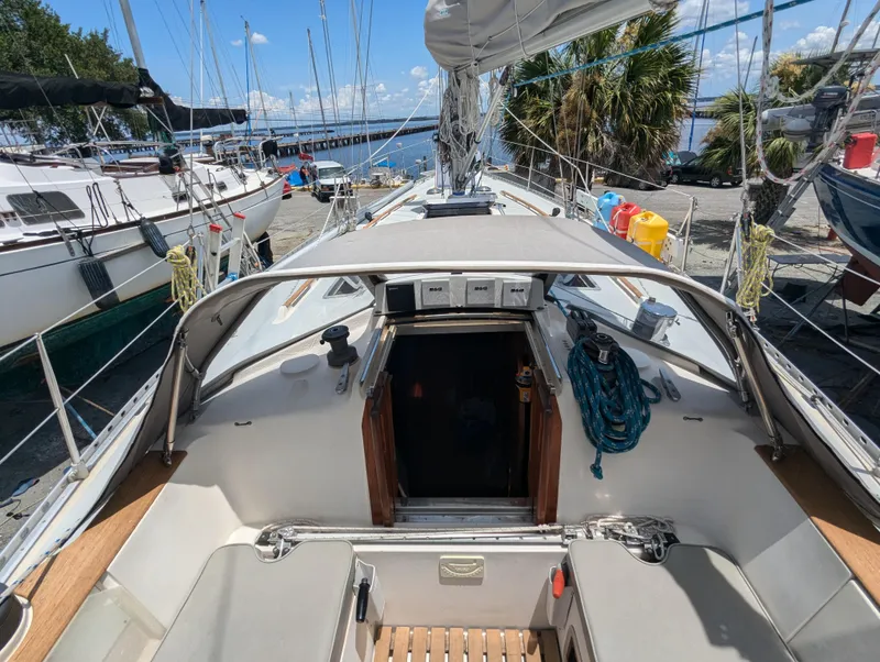 Slide: The Image of Wauquiez Hood 38 MK II 1984 - 12