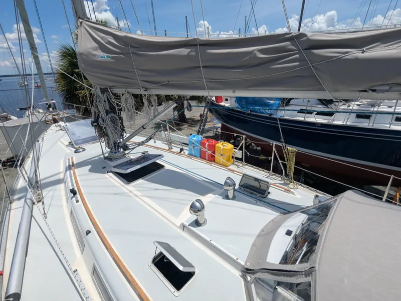 Slide: The Image of Wauquiez Hood 38 MK II 1984 - 5