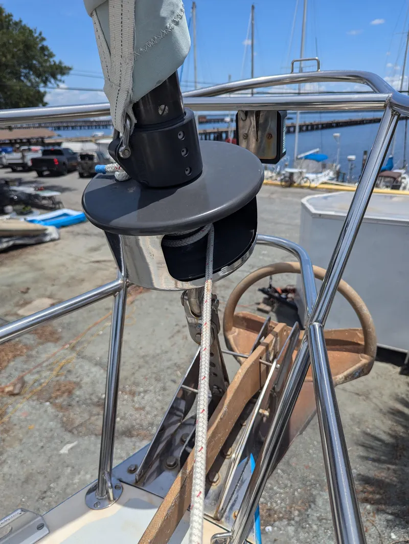 Slide: The Image of Wauquiez Hood 38 MK II 1984 - 6