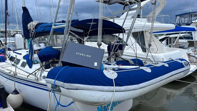 Slide: The Image of Hunter 34.8 1984 - 8