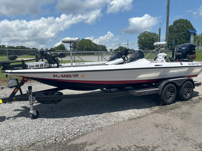 Slide: The Image of Skeeter ZXR20 2021 - 12