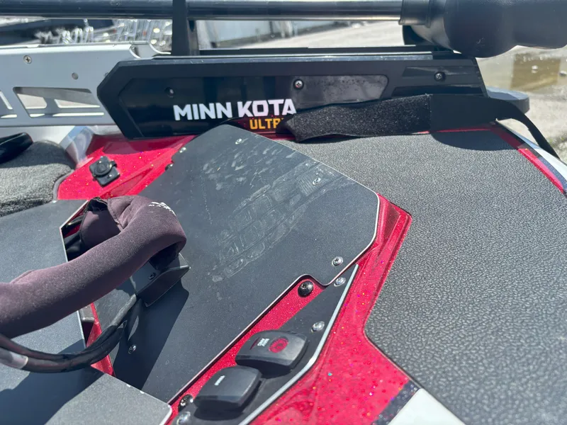 Slide: The Image of Skeeter ZXR20 2021 - 14