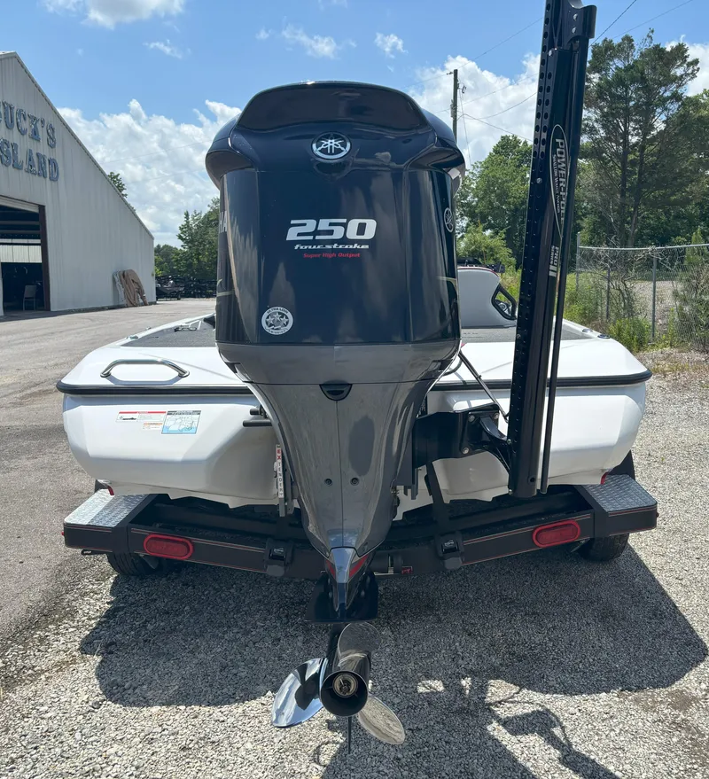 Slide: The Image of Skeeter ZXR20 2021 - 19