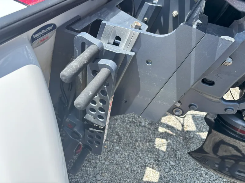 Slide: The Image of Skeeter ZXR20 2021 - 21