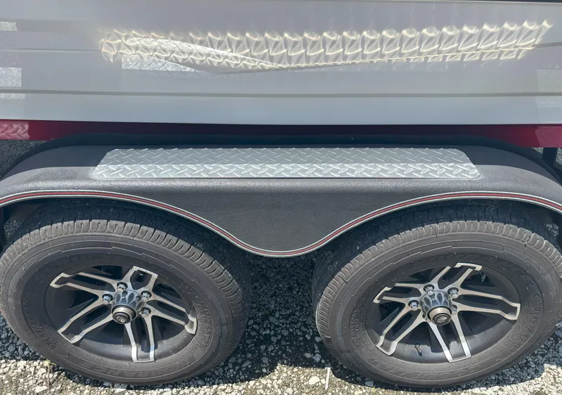 Slide: The Image of Skeeter ZXR20 2021 - 22