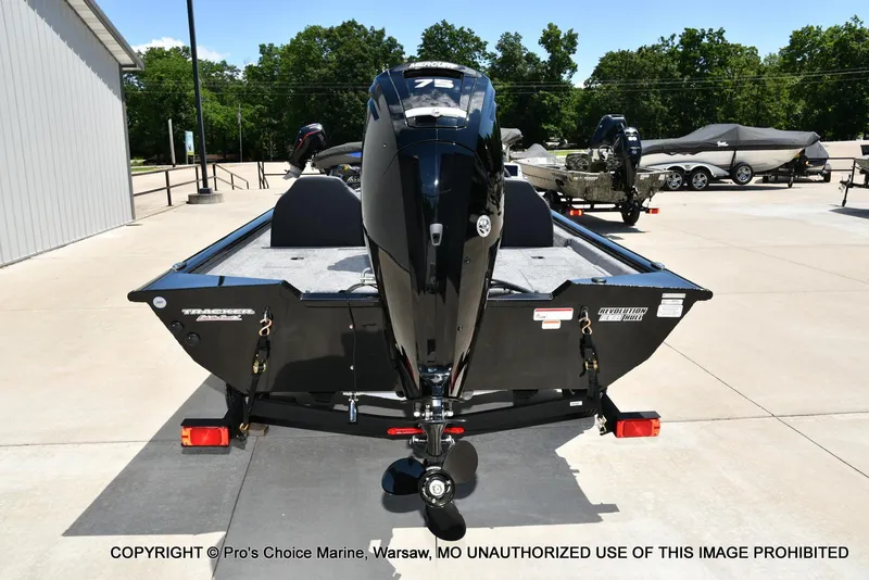 Slide: The Image of Tracker PRO TEAM 175 W/75HP 2026 - 20