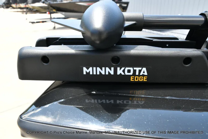 Slide: The Image of Tracker PRO TEAM 175 W/75HP 2026 - 25