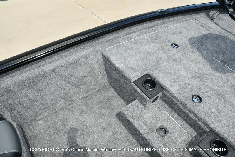 Slide: The Image of Tracker PRO TEAM 175 W/75HP 2026 - 43