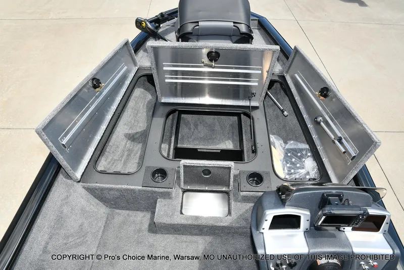 Slide: The Image of Tracker PRO TEAM 175 W/75HP 2026 - 52