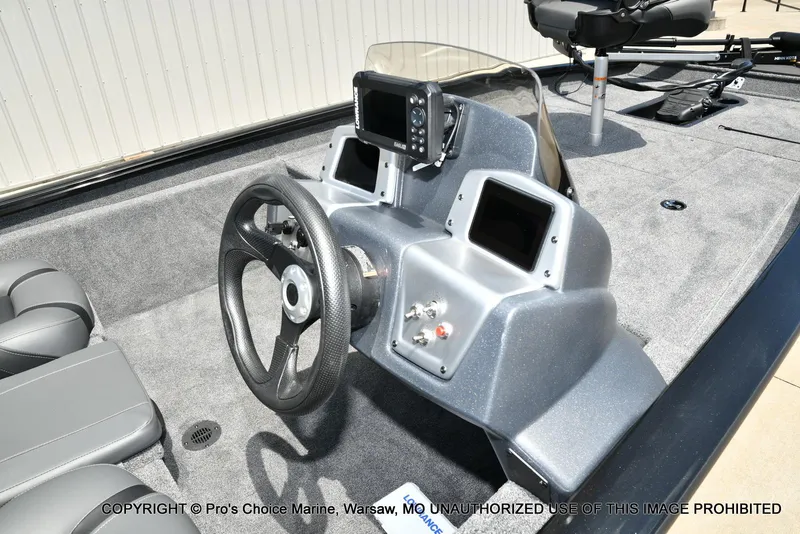 Slide: The Image of Tracker PRO TEAM 175 W/75HP 2026 - 6