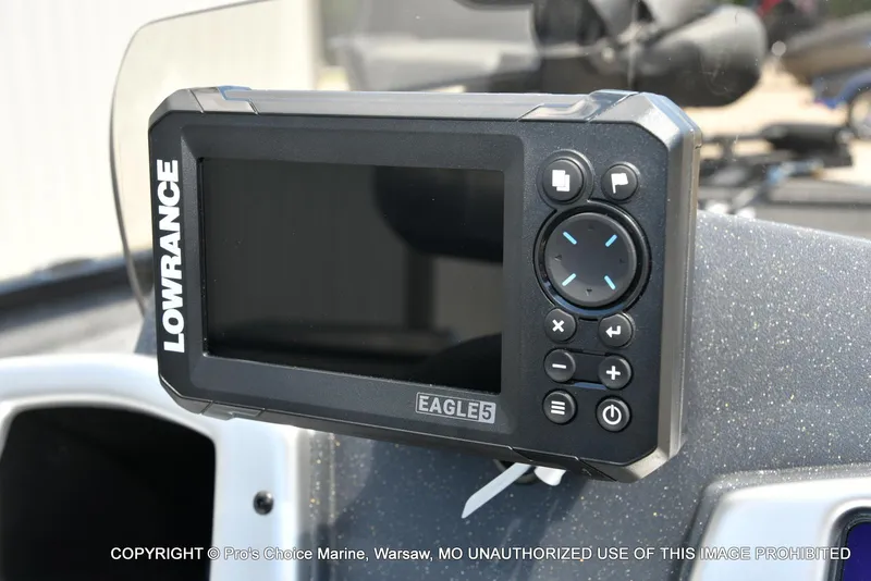 Slide: The Image of Tracker PRO TEAM 175 W/75HP 2026 - 7